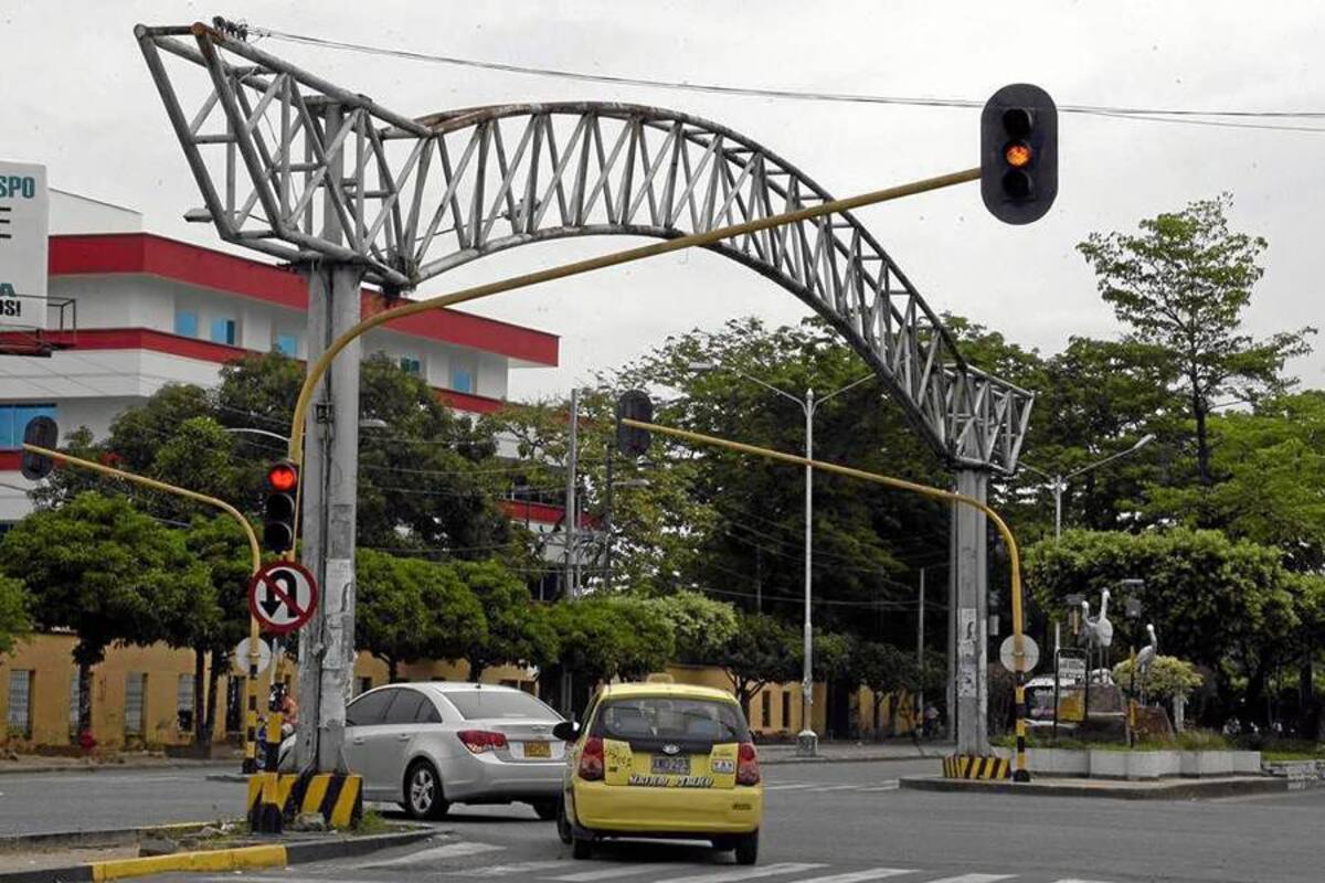 3 de cada 10 conductores han irrespetado el semáforo en Bucaramanga.