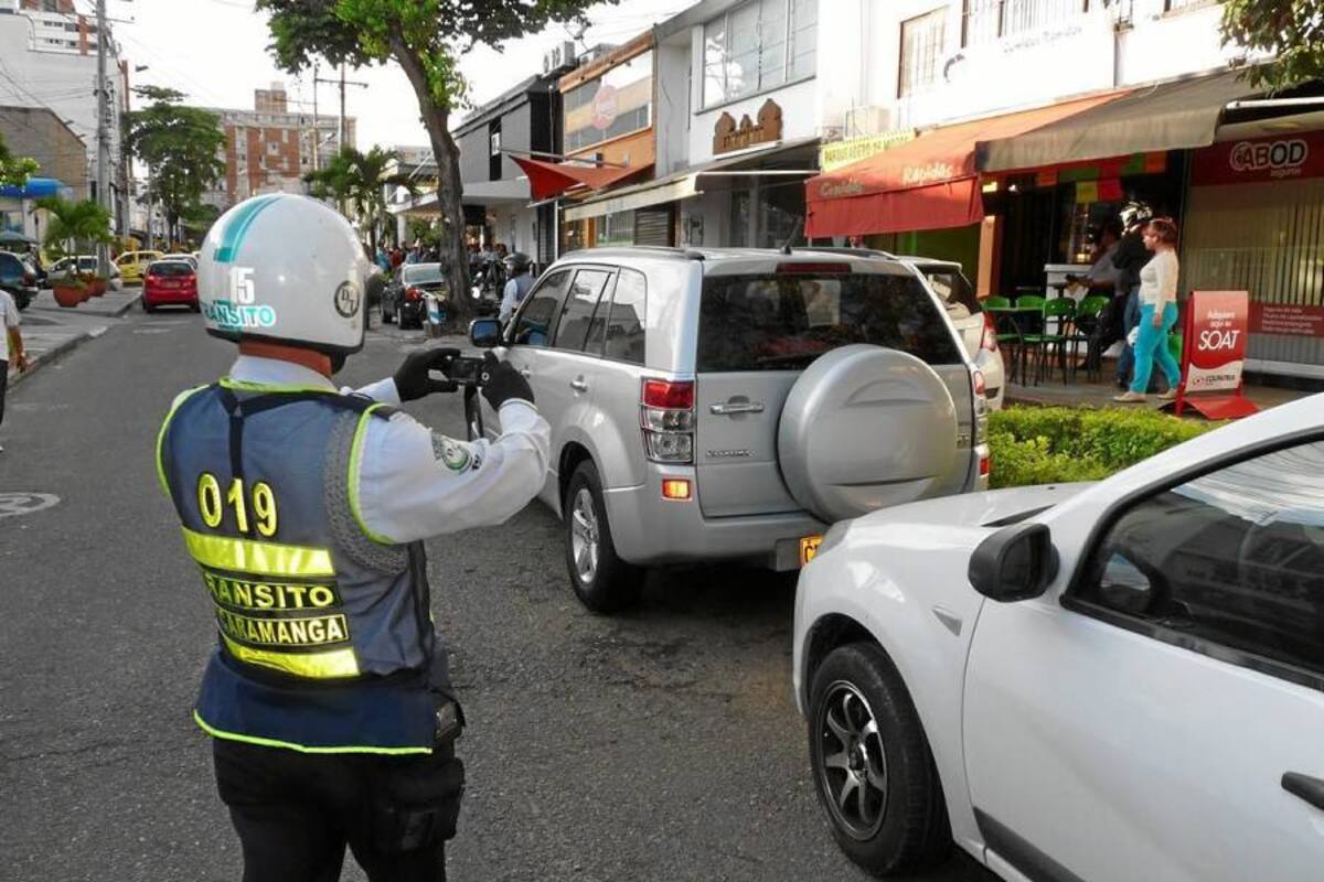Las evidencias fotográficas comprometen a infractores (Foto: Foto: Nelson Díaz / VANGUARDIA LIBERAL)