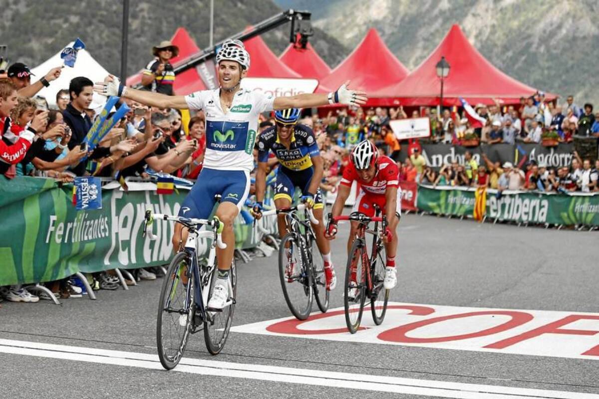 El español Alejandro Valverde del Movistar ganó ayer en Andorra su segunda etapa en la LXVII Vuelta a España, superando en la meta a sus principales rivales, sus paisanos Joaquim Rodríguez (Katusha) y Alberto Contador (Saxo Bank). (Foto: AFP / VANGUARDIA LIBERAL)