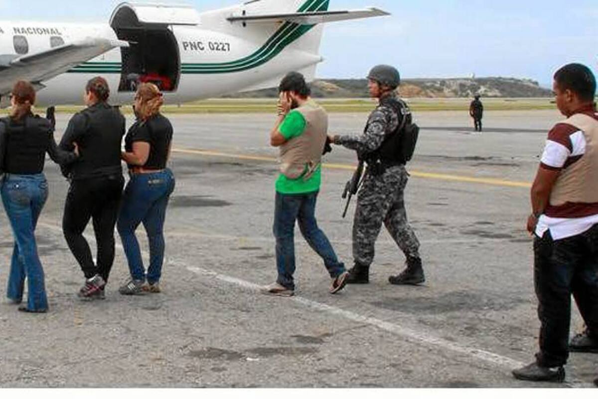 Las autoridades venezolanas entregaron a sus similares de Colombia a alias ‘Diego Rastrojo’ junto con cinco personas vinculadas a su organización delictiva. (Foto: Tomada de Internet / VANGUARDIA LIBERAL)