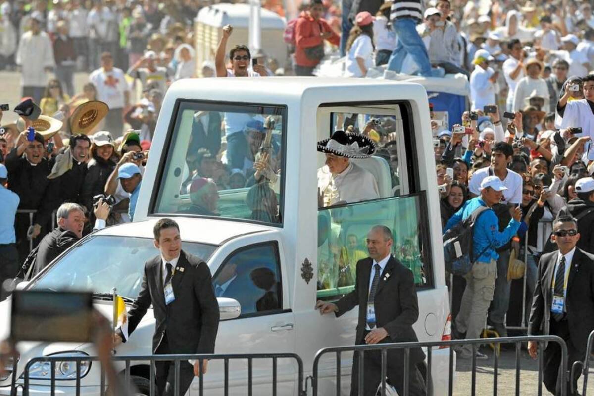 El papa Benedicto XVI ofició una misa ayer en el Parque del Bicentenario de Silao, México, a la que asisten cardenales y obispos y los presidentes de las 22 Conferencias episcopales de América Latina y del Caribe. (Foto: EFE / VANGUARDIA LIBERAL )