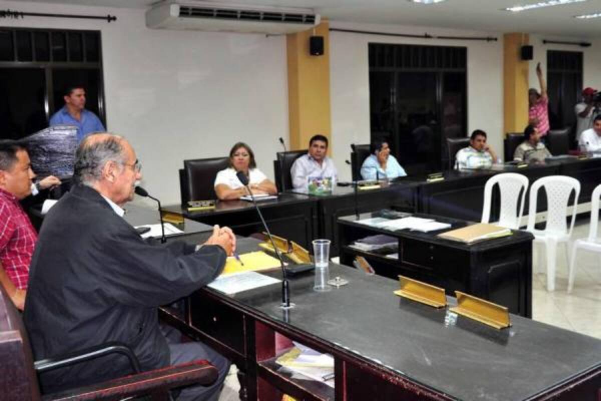 Reunión sobre el proyecto Pienta el pasado 22 de julio entre el Gobernador de Santander, concejales y líderes comunales.(Foto: Suministrada/VANGUARDIA LIBERAL )