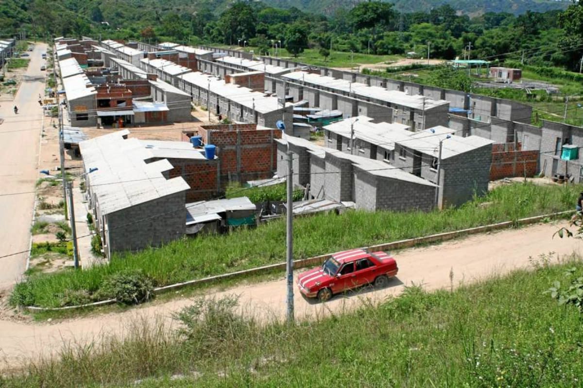 Defensor del Pueblo vigilará el caso de Ciudadela Nuevo Girón (Foto: Mauricio Betancourt / VANGUARDIA LIBERAL)