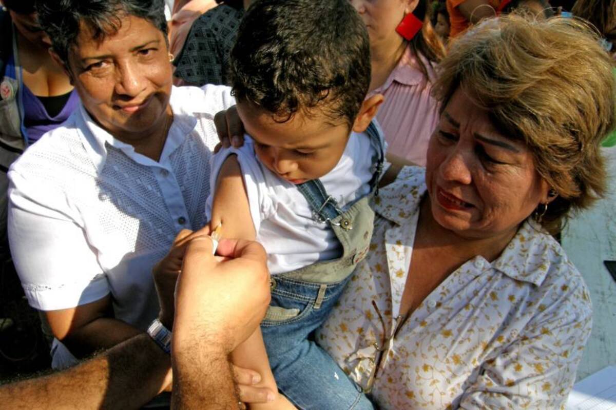 El Hospital Local de Piedecuesta en coordinación con el Municipio adelanta nuevas jornadas de vacunación para actualizar esquemas en menores de edad (Foto: Archivo/VANGUARDIA LIBERAL )