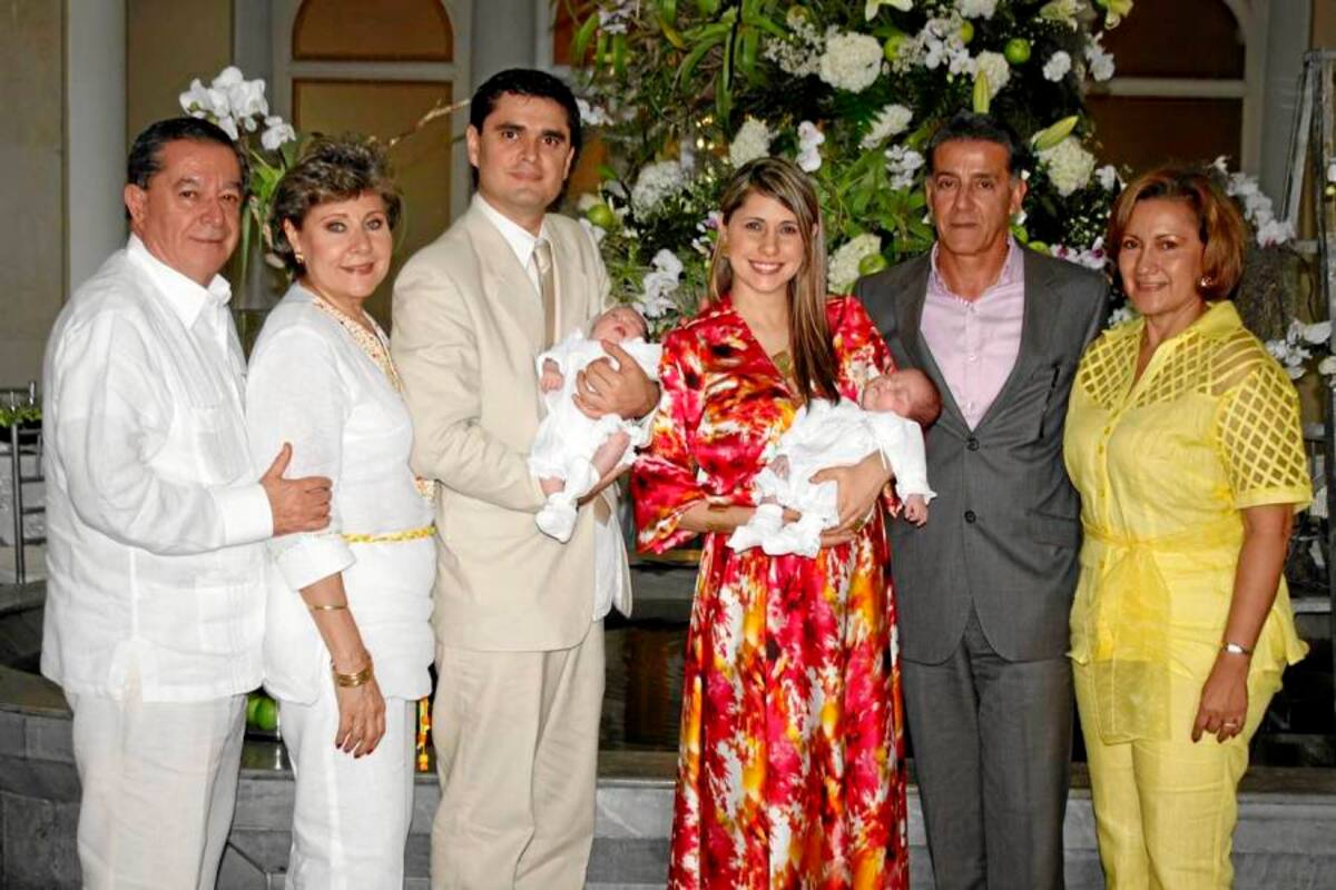 Jorge Enrique Mantilla, María Eugenia de Mantilla, Jorge Andrés Mantilla, Alejandra Mantilla Luna, María Carolina Luna, Catalina Mantilla Luna, Javier Luna y Luz Romero. (Foto: Nelson Díaz / VANGUARDIA LIBERAL)