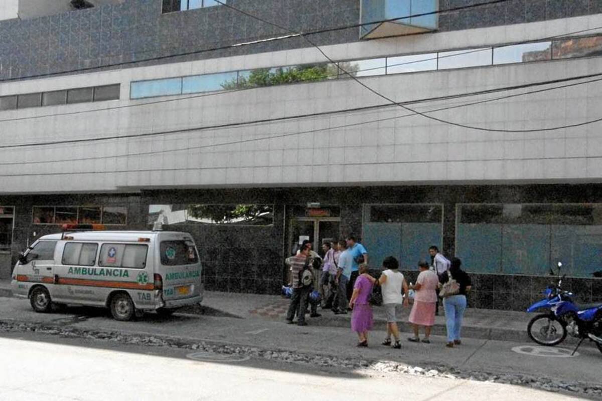 En la clínica La Magdalena se encuentra un joven de 19 años de edad que resultó herido el pasado fin de semana cuando, al parecer, intentó hurtar el revólver a un efectivo de la Sijín. (Foto: Archivo/ VANGUARDIA LIBERAL)