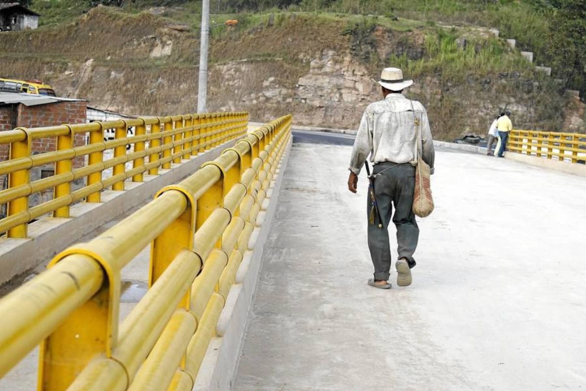 Desde el pasado 7 de octubre quedó habilitado el puente vehicular de Bahondo. (Foto: Archivo/VANGUARDIA LIBERAL )