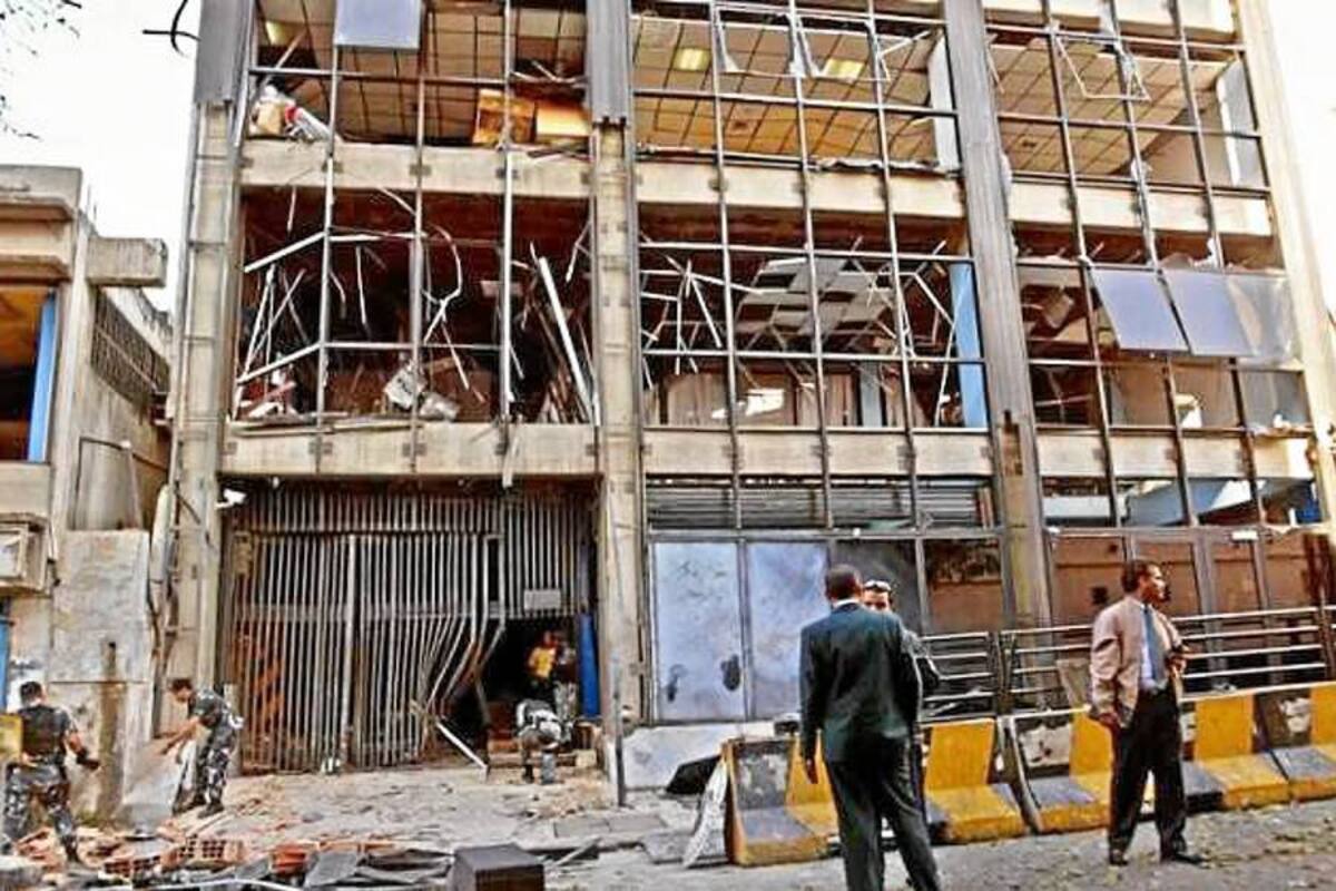 Raúl Díaz Peña fue condenado por el atentado en el Consulado de Colombia (foto) y en la Oficina de Comercio de España en Caracas, el 25 de febrero de 2003. (Foto: AFP / VANGUARDIA LIBERAL)