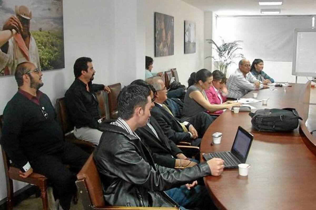 Reunión sostenida por integrantes del Incoder y representantes del gobierno Mexicano y de Noruega, para lograr suscribir un acuerdo tripartito. (Foto: Suministrada/VANGUARDIA LIBERAL)