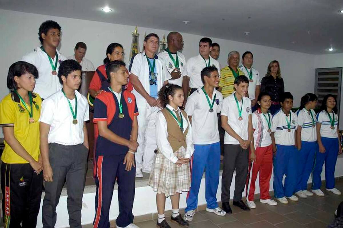 Llovieron las medallas intercolegiadas en 2011 (Foto: Edgar Pernett/VANGUARDIA LIBERAL)