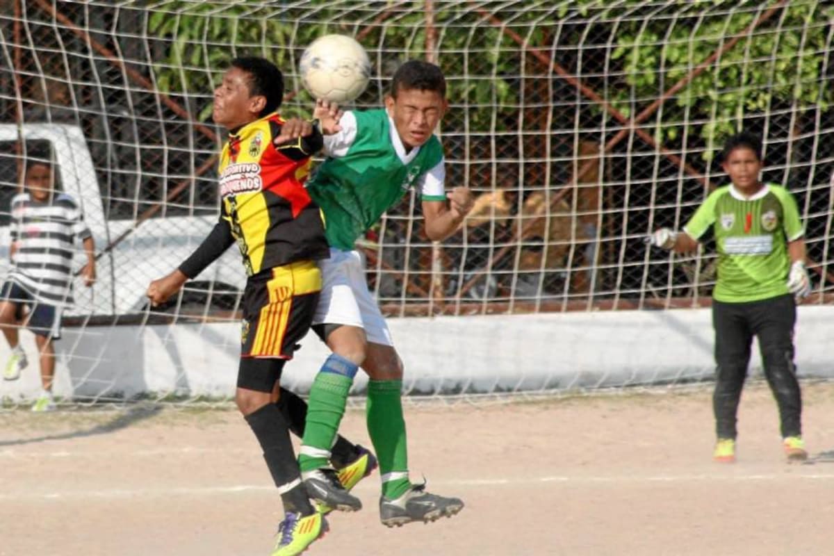 Dos fechas se han disputado del VI Hexagonal de Fútbol Infantil que se juega en el barrio La Floresta. (Foto: Suministrada/VANGUARDIA LIBERAL)