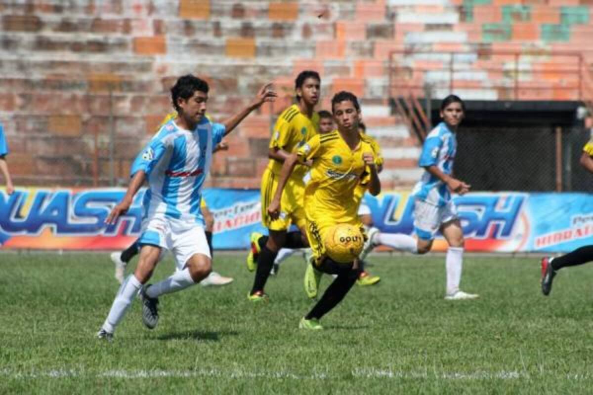 Gran actuación libran las categorías menores del Alianza Petrolera que juegan en la Copa Samsung de la Dimayor. La sub 16 es segunda y la sub 20 es líder de su grupo.(Foto: Archivo/VANGUARDIA LIBERAL )
