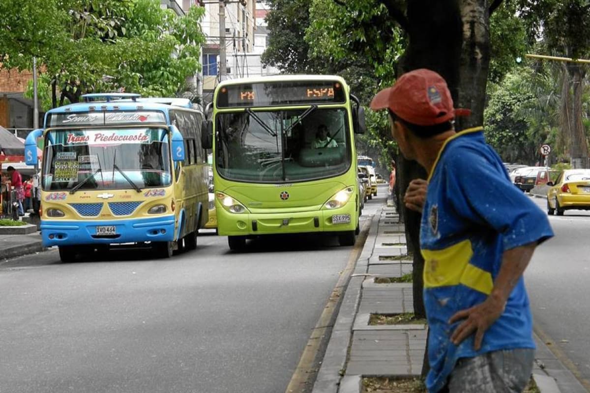 Las autoridades de transporte en el área metropolitana se comprometieron a hacer los ajustes necesarios en las rutas convencionales y en Metrolínea en los próximos días, por lo que le pidieron paciencia a toda la población. (Foto: Archivo/VANGUARDIA LIBERAL)