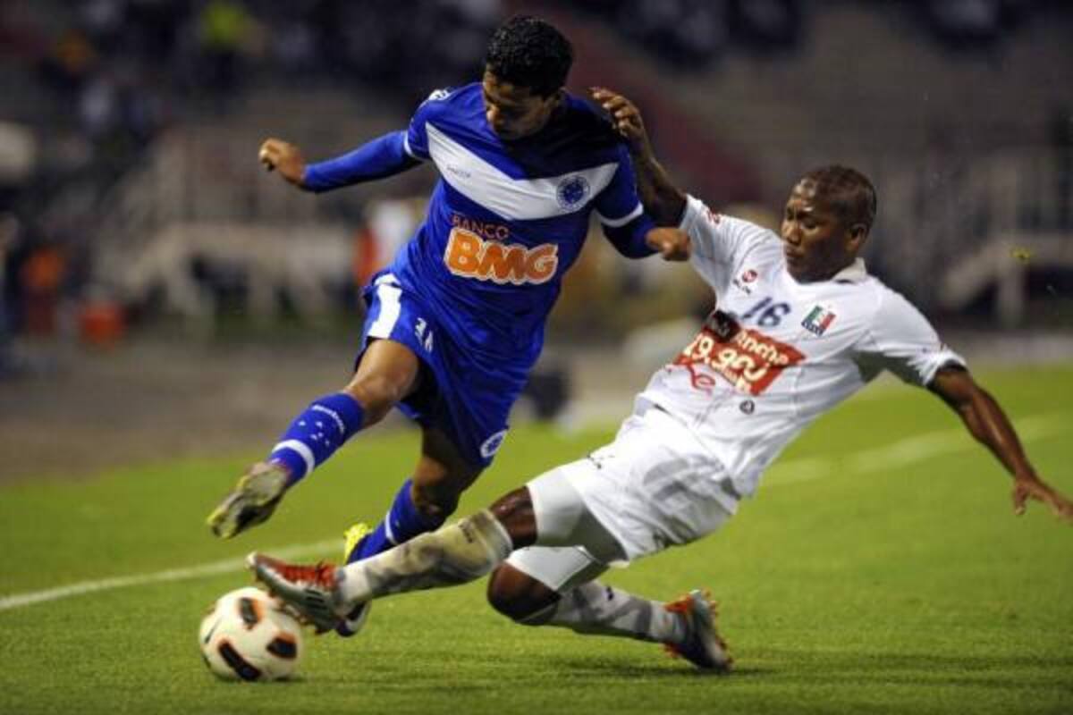 Once Caldas sumó su segunda derrota en la Copa Libertadores de América 2011, en esta ocasión fue por octavos de final ante Cruzeiro de Brasil.(Foto: EFE / VANGUARDIA LIBERAL)