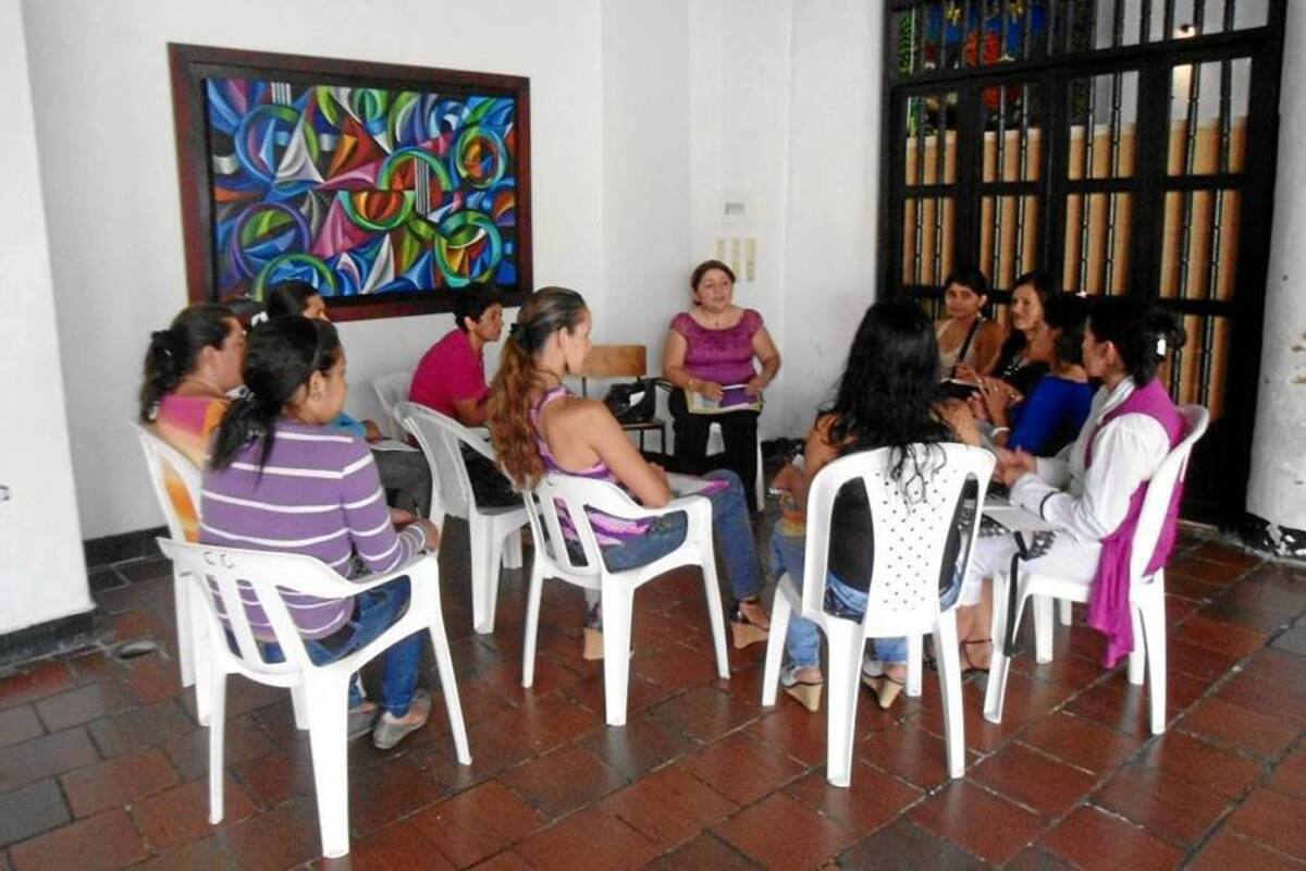 El programa ‘Mujeres ahorradoras’ apoya con recursos y capacitación a mujeres que cuenten con un proyecto productivo y un ahorro programado de 300 mil pesos. (Foto: Archivo / VANGUARDIA LIBERAL)