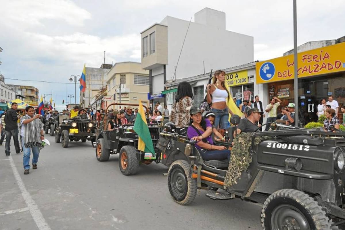 Desfile de carros antiguos, carnaval de la alegría, presentación de grandes orquestas, corridas de toros de casta y muchos eventos más se realizarán desde hoy en las XLIX Ferias y Fiestas de Barbosa. (Foto: Luis Fernando Martínez V./VANGUARDIA LIBERAL)