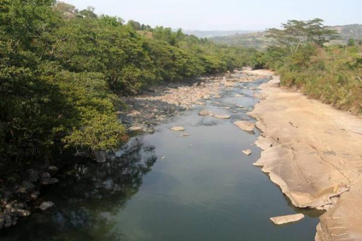 Municipios aprobarían la canalización de aguas contaminadas por medio de una planta de tratamiento de desechos residuales.(Foto: Jean Javier García M/VANGUARDIA LIBERAL)