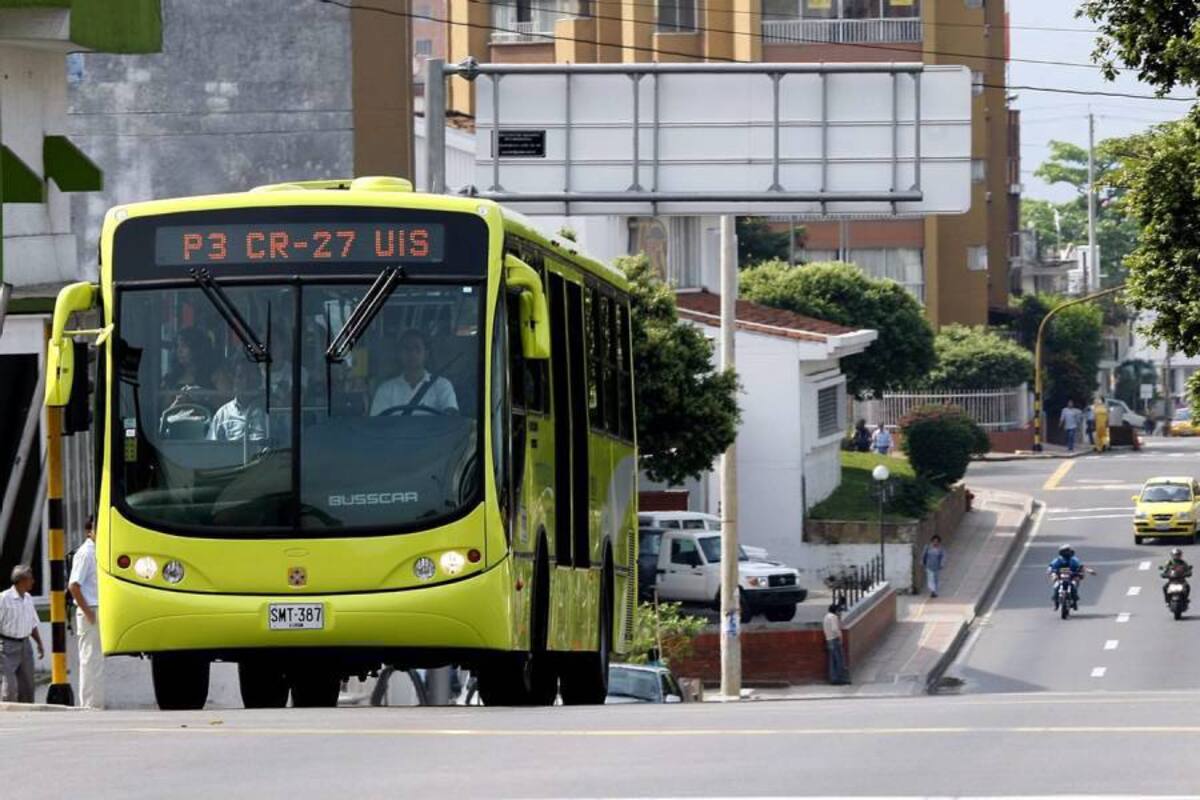 Estos serían los buses que Metrolínea espera poner a operar el 1 de noviembre en la carrera 33. (Foto: Archivo / VANGUARDIA LIBERAL)