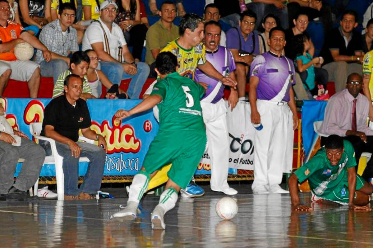 Esta noche Bucaramanga FSC recibe a P&Z de Bogotá en el partido de vuelta de la semifinal de la IV Copa Postobón Profesional de Microfútbol. A lo largo del torneo, los santandereanos no han perdido en su feudo, con nueve victorias y un empate. (Foto: Archivo / VANGUARDIA LIBERAL)