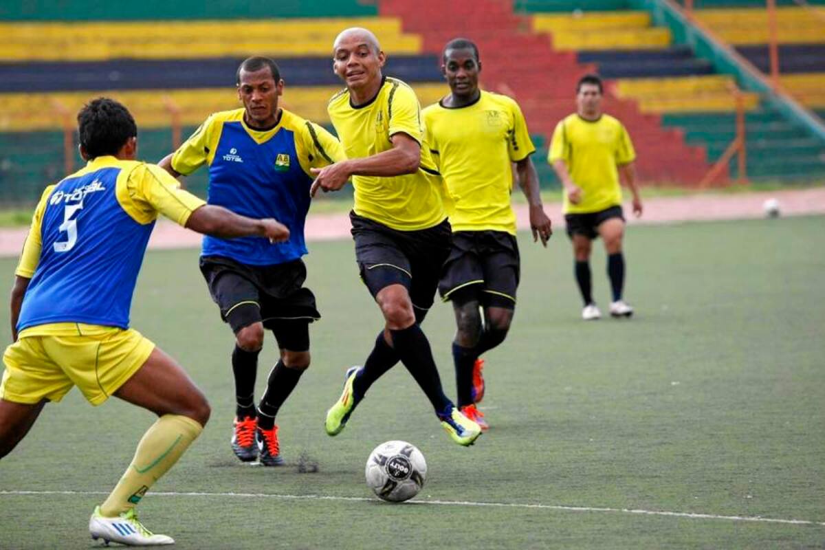 Luego de una intensa pretemporada, Bucaramanga buscará empezar con pie derecho su participación en el Torneo Postobón. (Foto: César Flórez / VANGUARDIA LIBERAL)