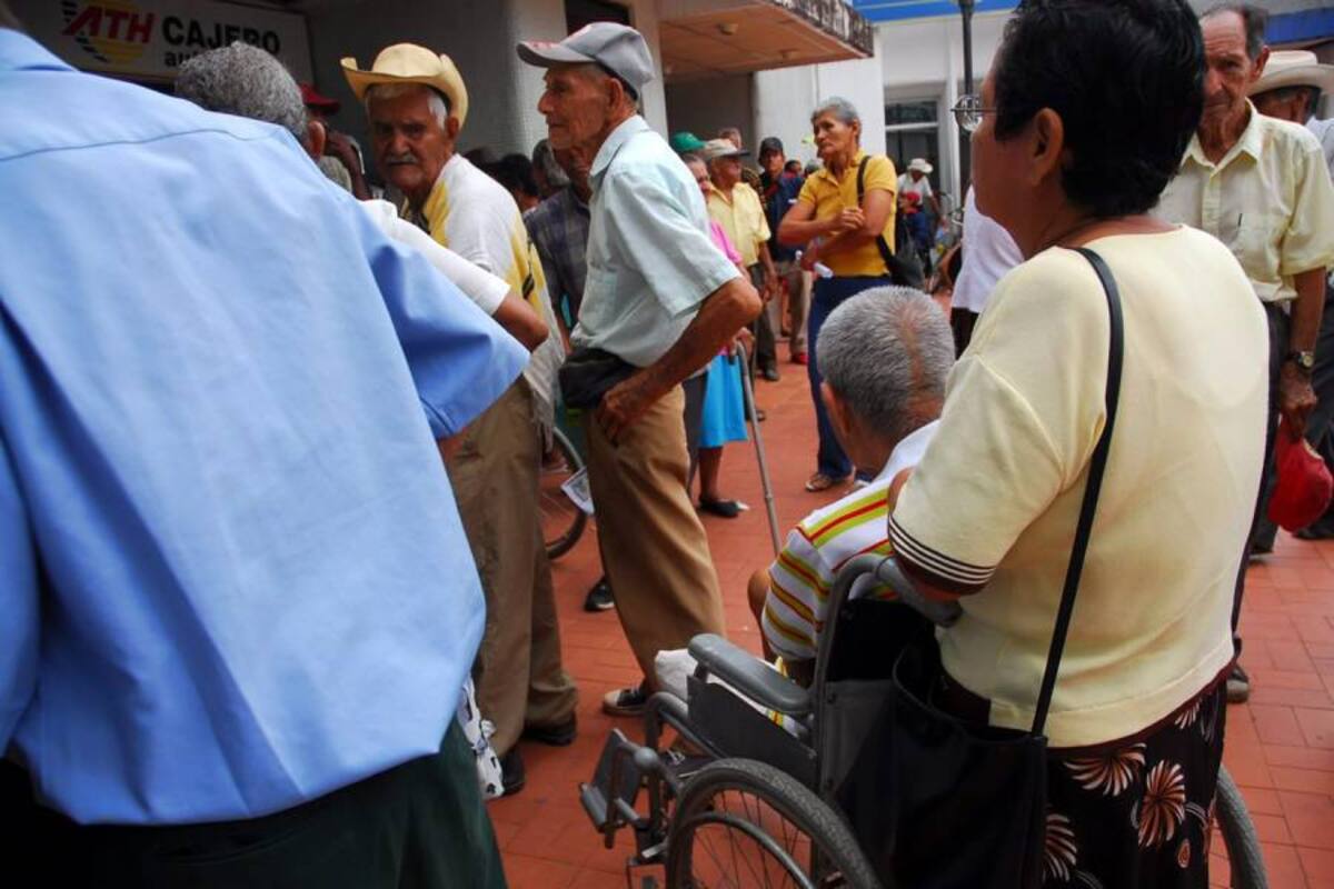 Los beneficiarios del Programa de Protección Social al Adulto Mayor (Ppsam) podrán reclamar el subsidio correspondiente a septiembre –octubre. (Foto: Archivo/VANGUARDIA LIBERAL )