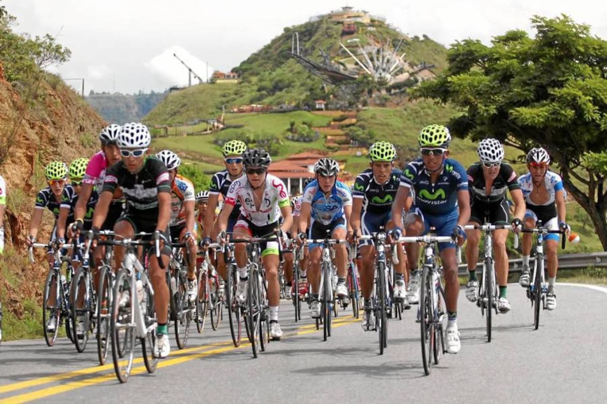 Los deportistas participantes en el ‘Rompepiernas’ deberán recorrer las principales calles empinadas de San Gil. Los cuatro primeros de las categorías A y B recibirán premios. (Foto: Archivo/VANGUARDIA LIBERAL)