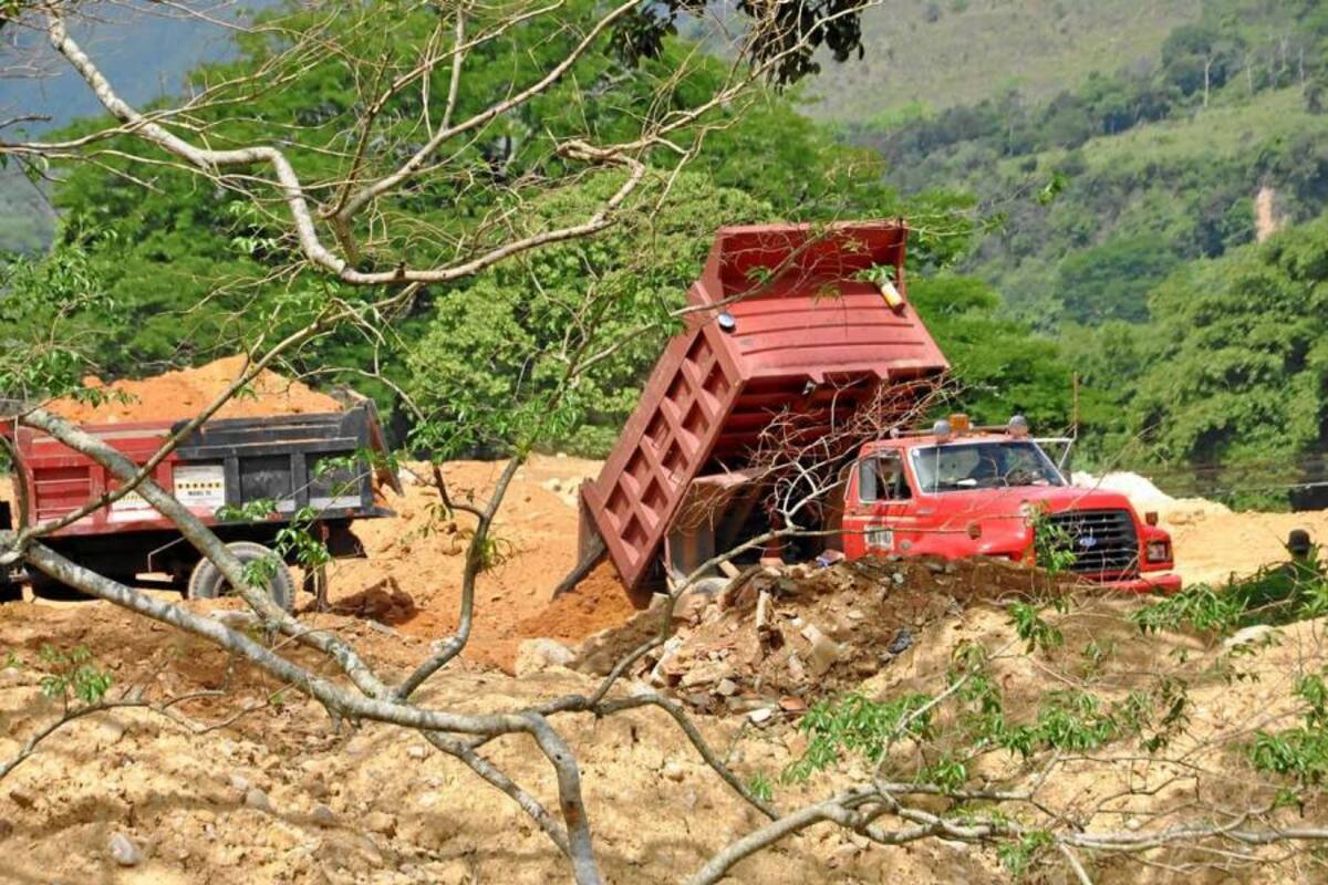 Confirman grave daño en la ribera de Río de Oro (Foto: Suministrada /VANGUARDIA LIBERAL)