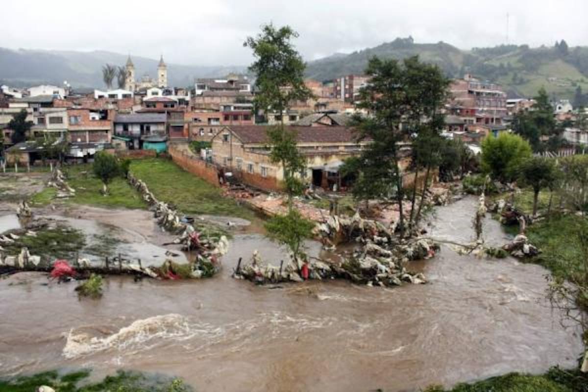 El río Bogotá se desbordó por las lluvias prolongadas de los últimos meses.(Foto: Colprensa/VANGUARDIA LIBERAL )