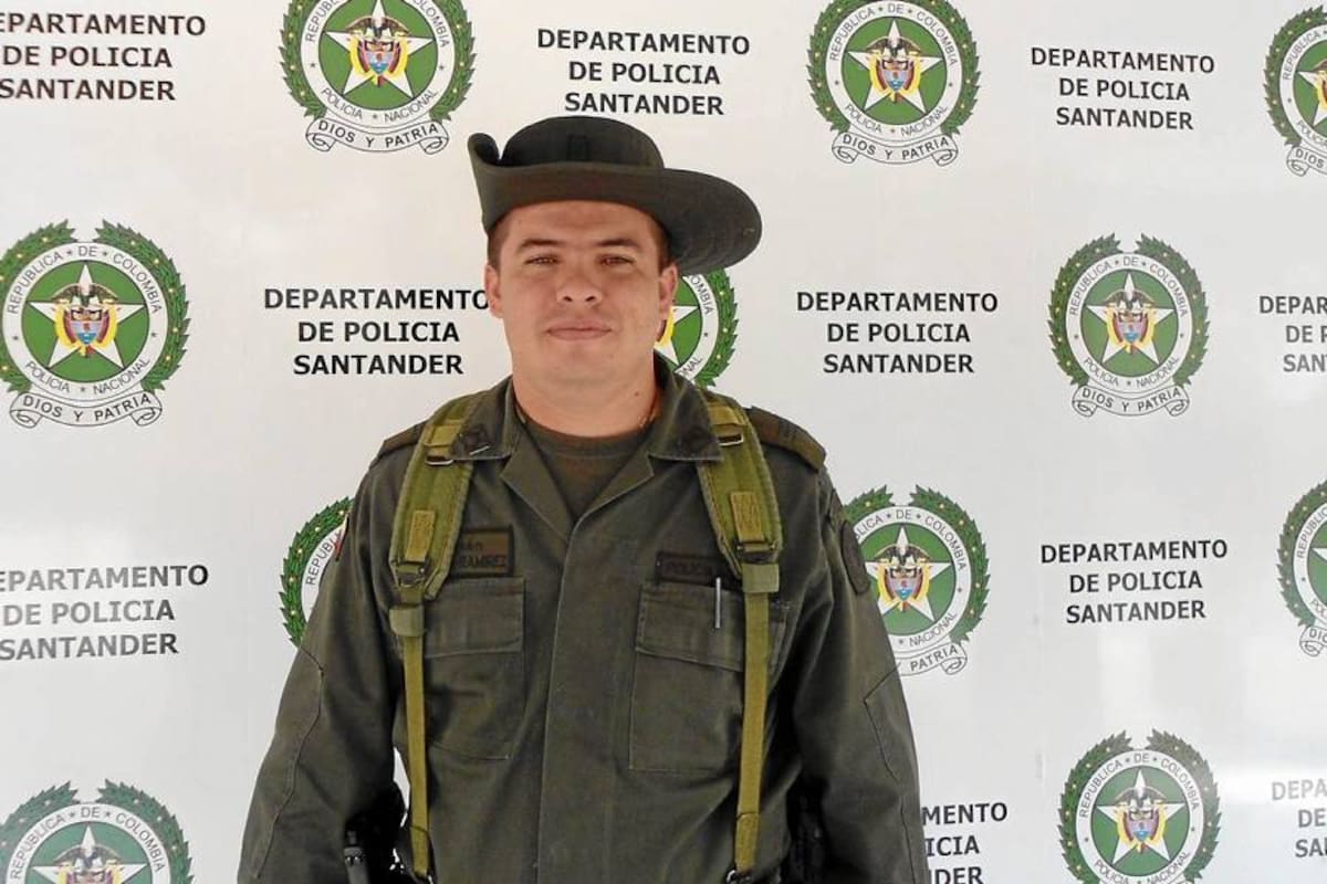 El capitán Rolando Ramírez Sanabria, comandante encargado del Primer Distrito de Policía San Gil. (Foto: Nancy Acuña R /VANGUARDIA LIBERAL)