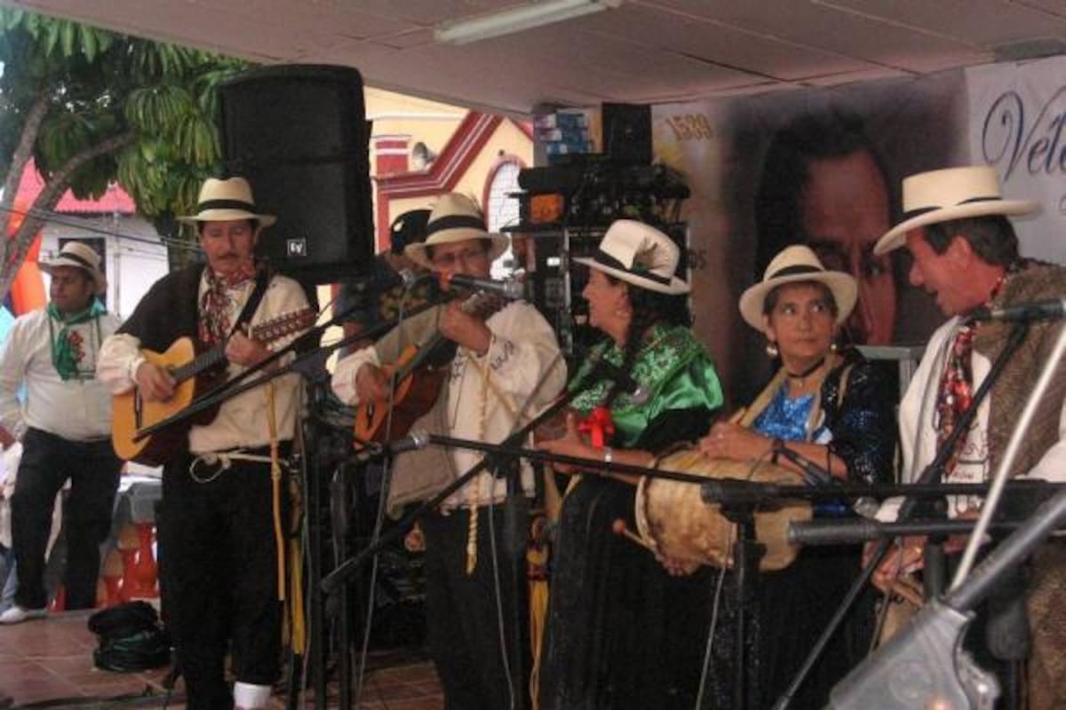 Conjuntos folclóricos y revelaciones del tiple y el requinto están invitados a participar del Festival Nacional de la Guabina y el Tiple a realizarse del 4 al 7 de agosto en Vélez, Santander.(Foto: Nancy Acuña R. / VANGUARDIA LIBERAL)