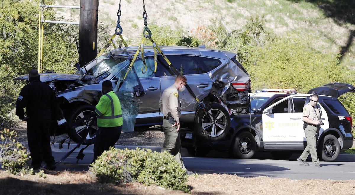 Tiger Woods, estable pero con heridas graves en las piernas tras el accidente