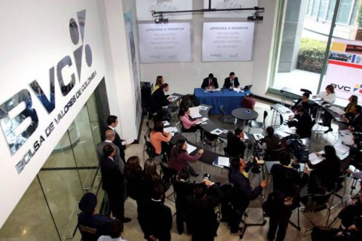 Si usted prefiere arriesgarse por el portafolio de alto riesgo, esté muy pendiente a los movimientos que registra la Bolsa de Valores de Colombia, ya que dependiendo del mercado accionario se comportará la rentabilidad de los portafolios. (Foto: Archivo/VANGUARDIA LIBERAL )