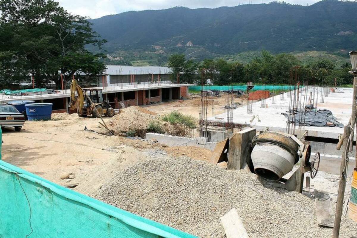 La construcción del Facundo Navas terminará a finales de noviembre (Foto: Mauricio Betancourt/VANGUARDIA LIBERAL )