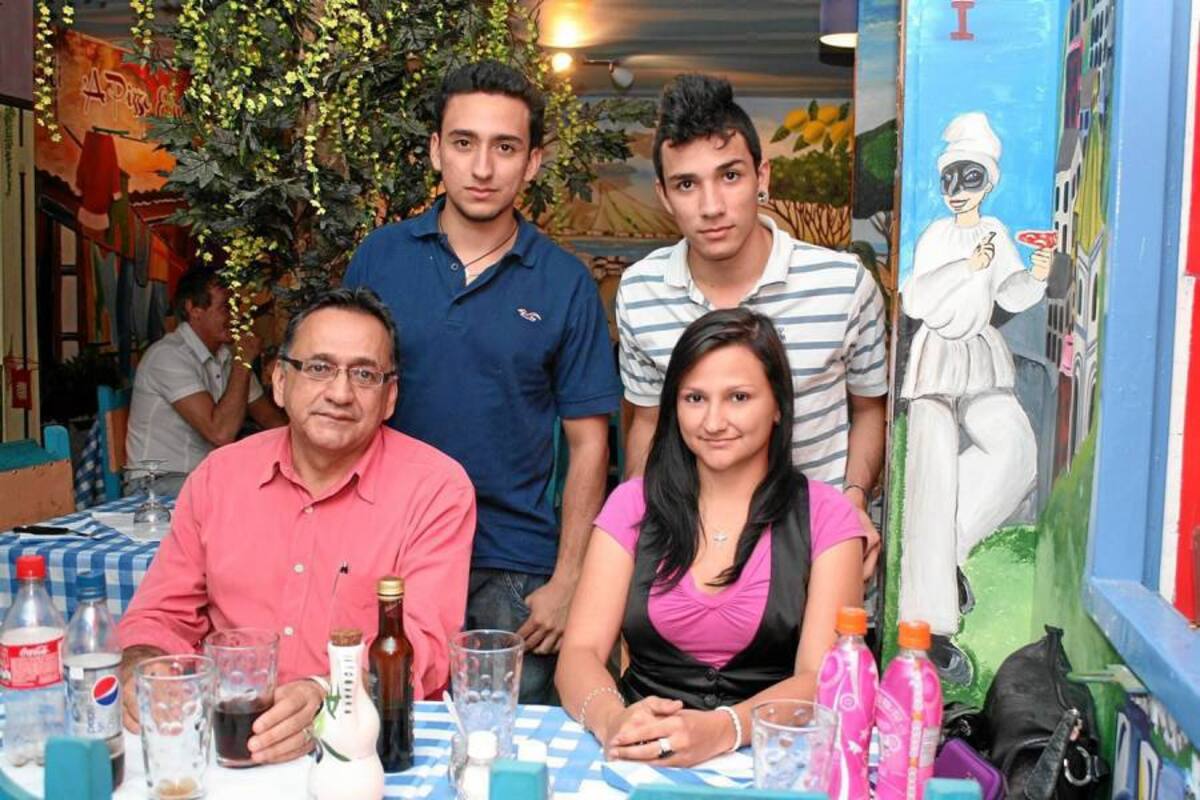 Diego Torres, Sebastián Torres, Edgar Torres y Paola Torres. (Foto: Mauricio Betancourt/ VANGUARDIA LIBERAL)
