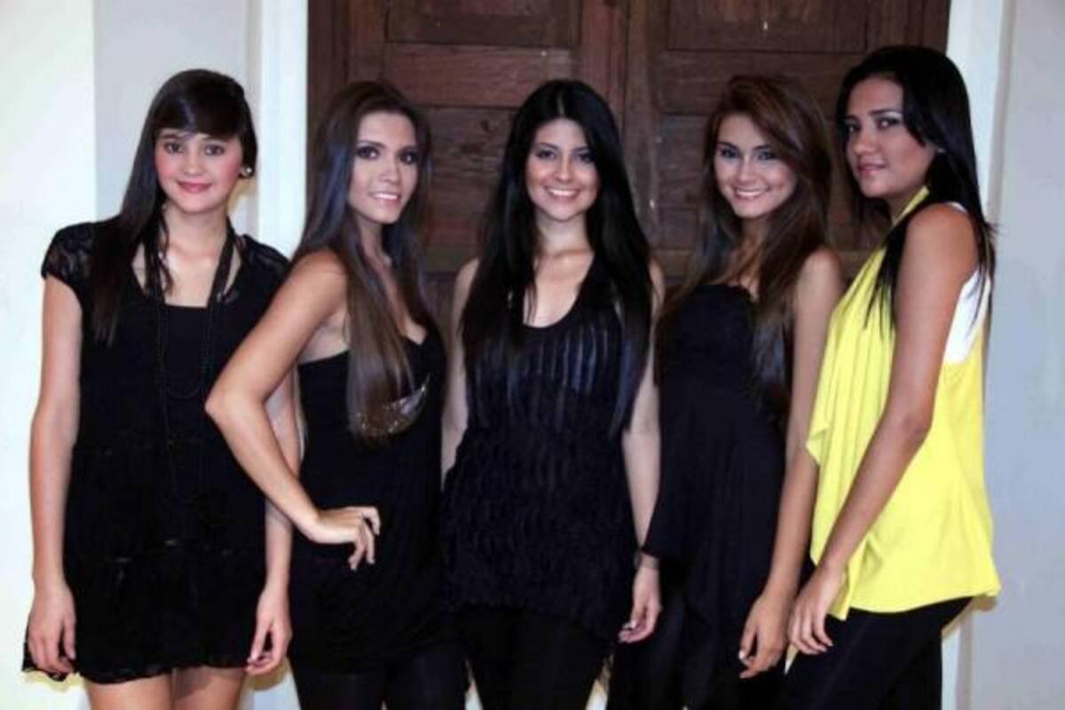 Daniela Flórez, Jésica Pèrez, Tatiana Medina, Yerly Gómez y Viviana Uribe.