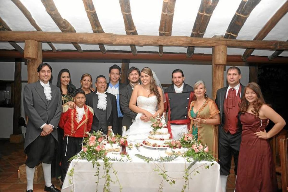Gerardo Orrego, Lucy Orrego, Juan Esteban Vélez, Luz Lombana, Gerardo Orrego, Alexander Orrego, Yonatan Cadena, Adriana Orrego, Yody Cadena, Edilia Díaz, Jhonny Cadena y Nathalia Cadena. (Foto: Suministrada / VANGUARDIA LIBERAL)