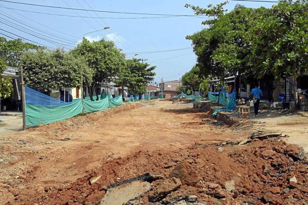 Inició ejecución de obras viales pendientes del 2011 (Foto: Edgar Pernett/VANGUARDIA LIBERAL)