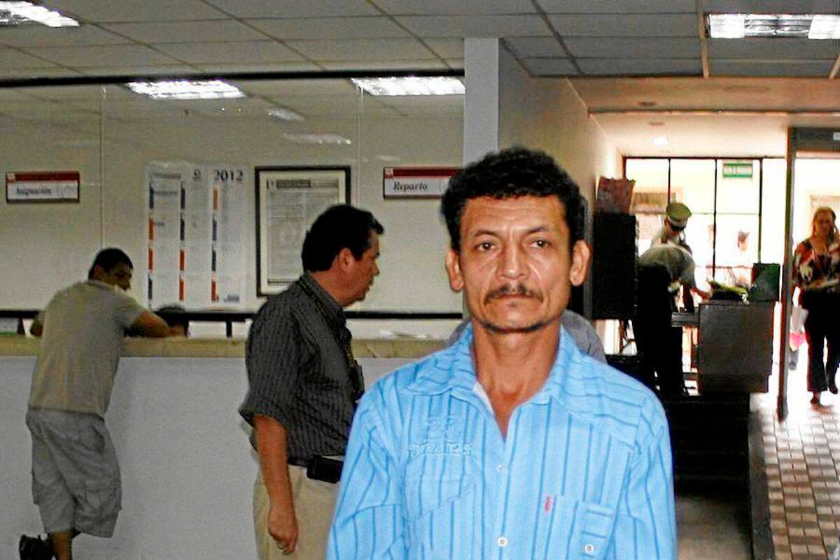 El capturado es investigado por los delitos de homicidio agravado y porte ilegal de armas de fuego.