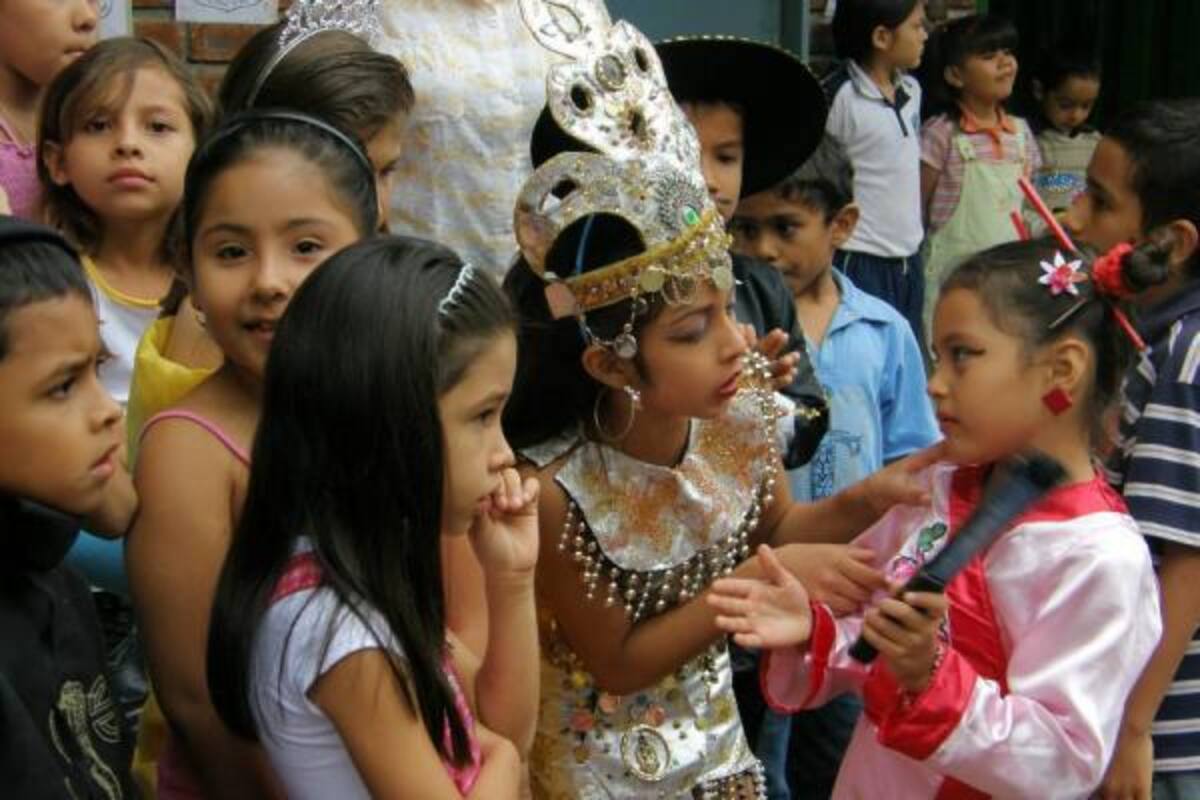 Un llamado a los padres de familia realizaron las autoridades de salud y policiales a fin de que estén atentos a sus pequeños tras la celebración del Día de los Niños.(Foto: Edgar Omar Bustos A/ VANGUARDIA LIBERAL)