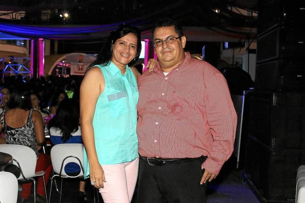 Luz Adriana Barcenal Leal y Manuel Antonio Reyes Camacho. (Foto: Mauricio Betancourt/ VANGUARDIA LIBERAL)