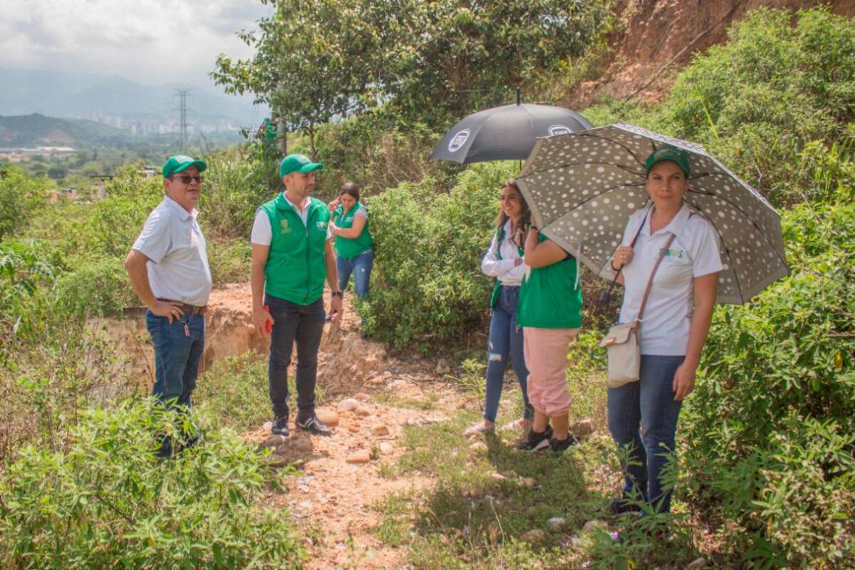 La Alcaldía de Girón advierte a las personas que se abstengan de negociar lotes, sin antes investigar si la constructora es legal y cuenta con los permisos reglamentarios. (Suministrada / VANGUARDIA)