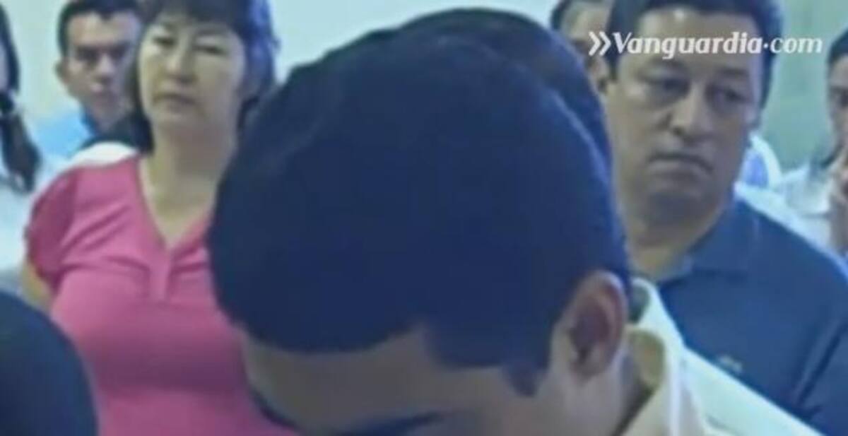 A ese culto asistían, con devoción, el exalcalde, Luis Francisco Bohórquez, y varios de sus familiares más cercanos.