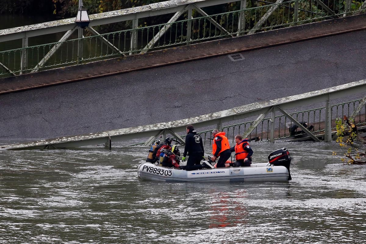 Un muerto y varios desaparecidos por el derrumbe de un puente en Francia (Foto: EFE)