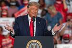 Video: Críticas a Trump por bailar tras recuperarse de COVID-19