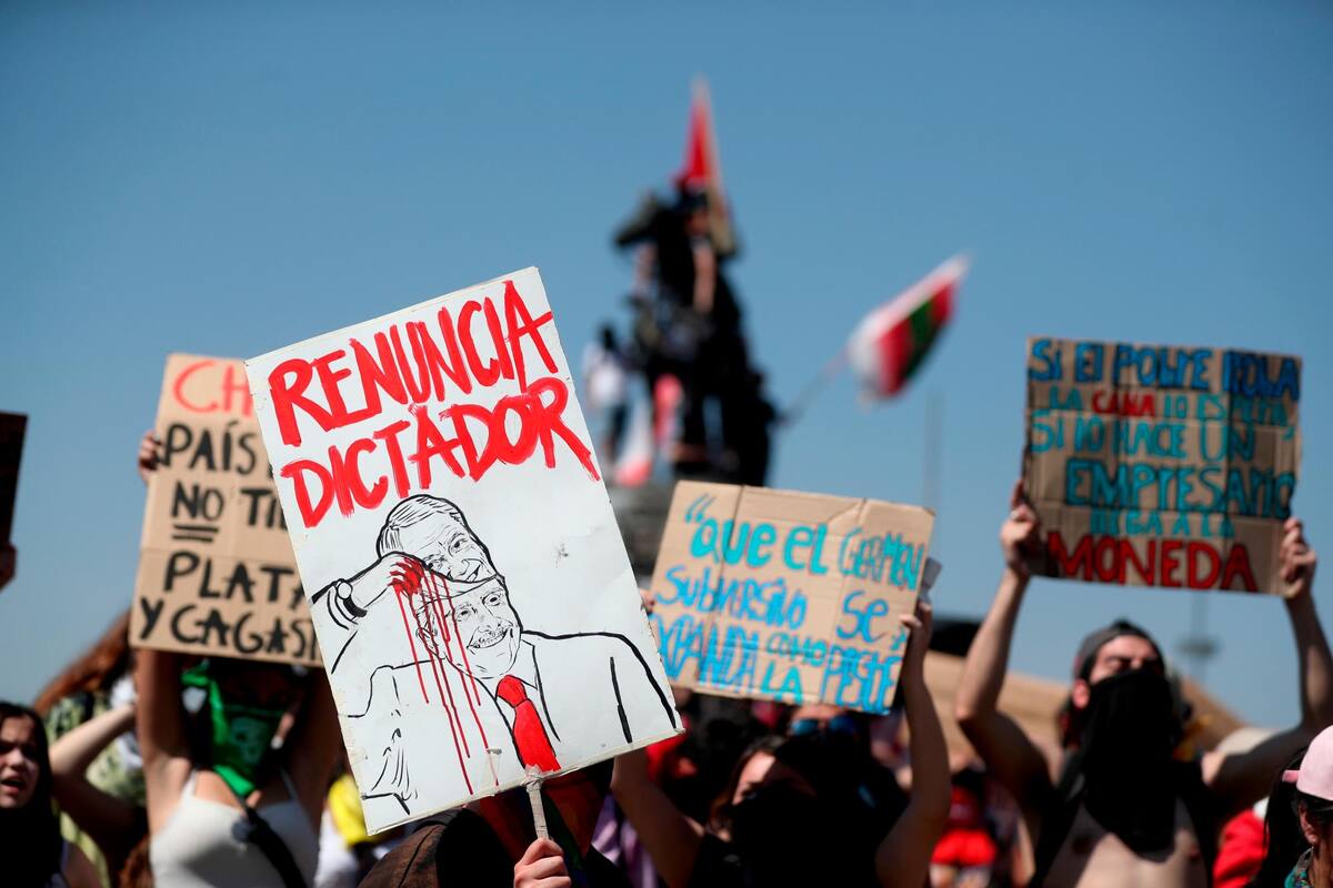La mayor ola de protestas de Chile carece de líder y se “autoconvoca” (Foto: EFE)