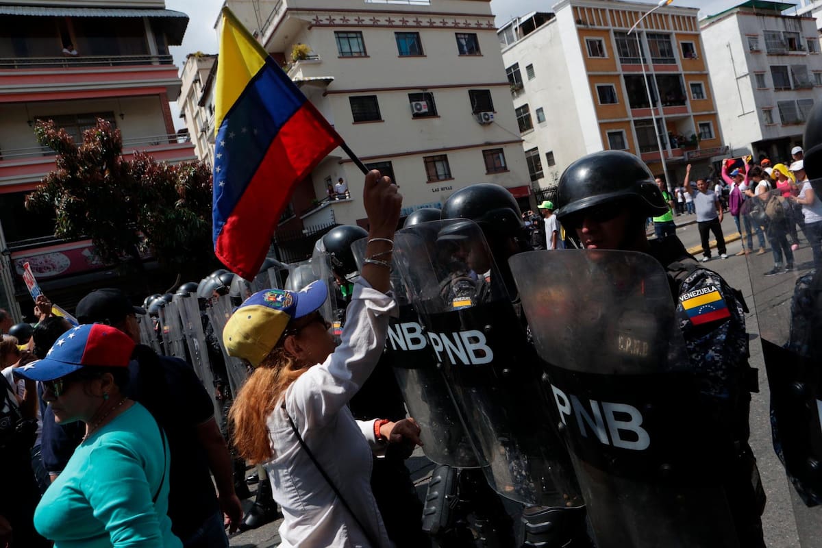 “Ya basta”: venezolanos gritan en las calles.