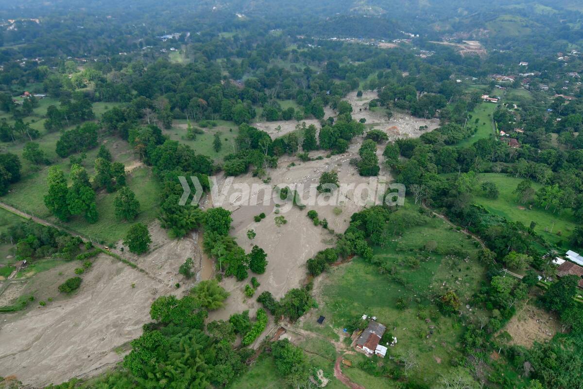 Un día después de la devastación, Piedecuesta lucha por recuperarse