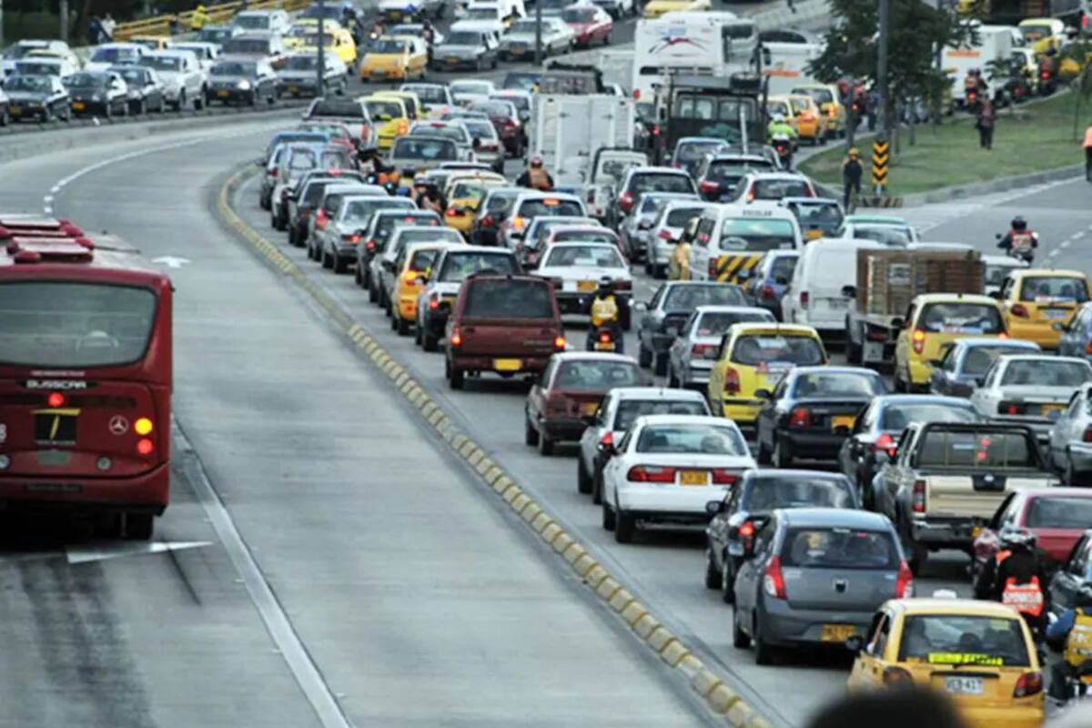 Barranquilla, Cartagena y Bogotá enfrentan los peores trancones de Colombia.