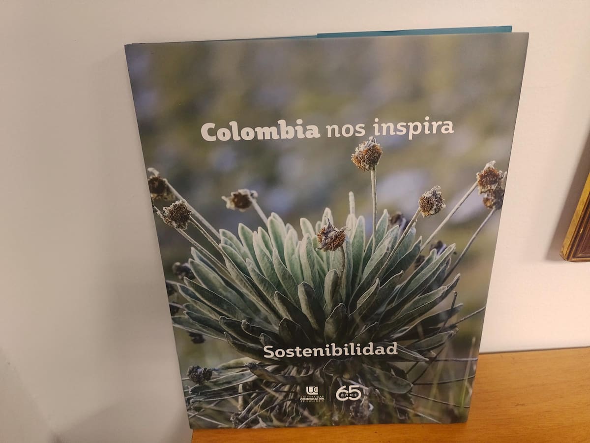 El libro ‘Colombia nos inspira: Sostenibilidad’ se lanza de manera oficial en la UCC.