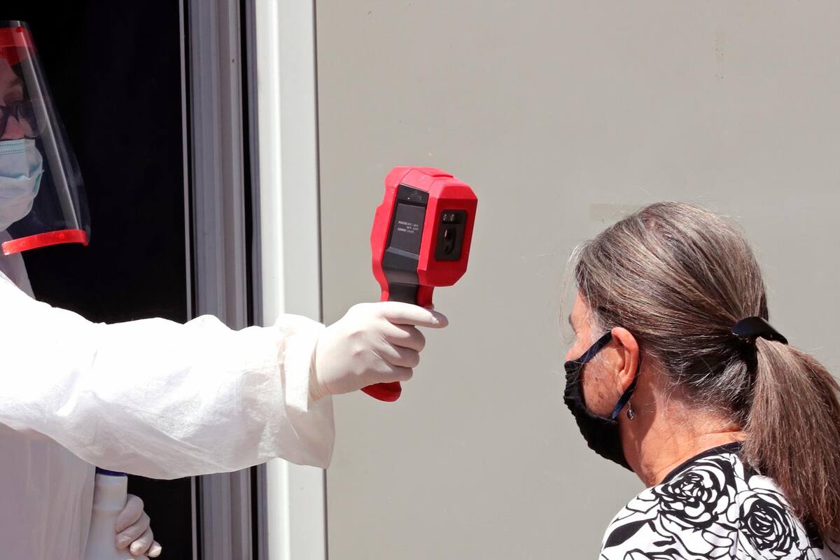 Estados Unidos batió este miércoles el récord mundial de contagios diarios con más de 70.000, donde los estados de la Florida, Texas y California son los más afectados por la pandemia. (Foto: EFE / VANGUARDIA)